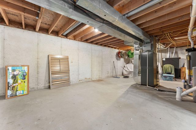 3302 Kestrel Street, Valparaiso, IN 46383