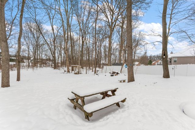 3302 Kestrel Street, Valparaiso, IN 46383