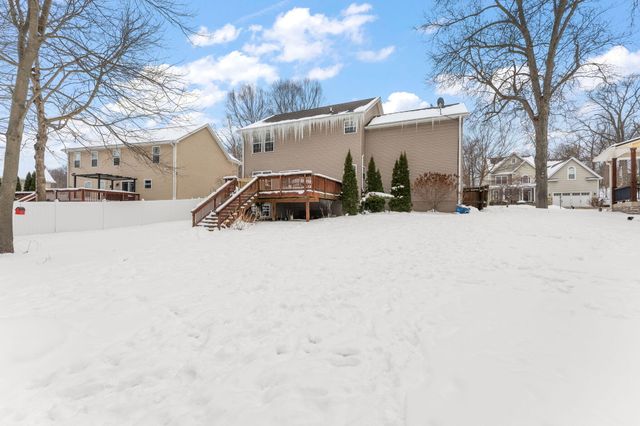 3302 Kestrel Street, Valparaiso, IN 46383