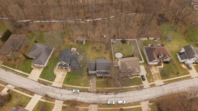 3302 Kestrel Street, Valparaiso, IN 46383