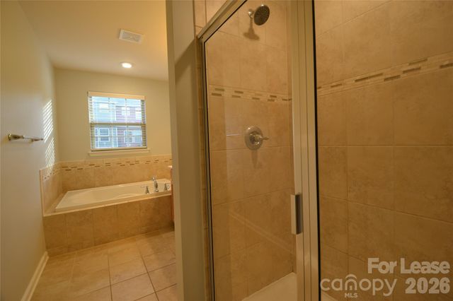 1606 Fleetwood Drive, Charlotte, NC 28208