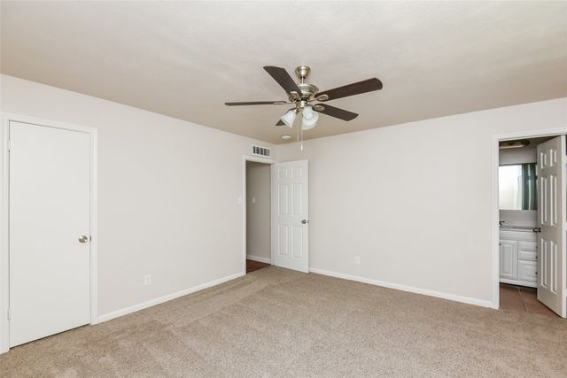 4705 Independence Trail, Grand Prairie, TX 75052