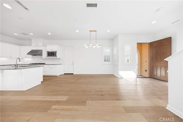 15 Torosa, Lake Forest, CA 92630