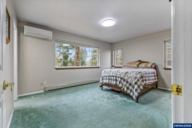 17576 Abiqua Rd NE, Silverton, OR 97381