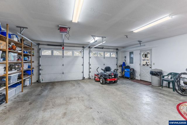 17576 Abiqua Rd NE, Silverton, OR 97381