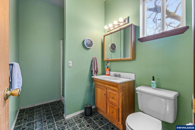 17576 Abiqua Rd NE, Silverton, OR 97381