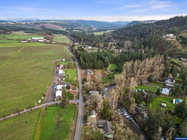 17576 Abiqua Rd NE, Silverton, OR 97381