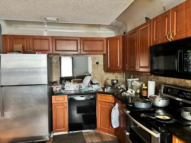 4121 NW 9th Avenue 5, Deerfield Beach, FL 33064