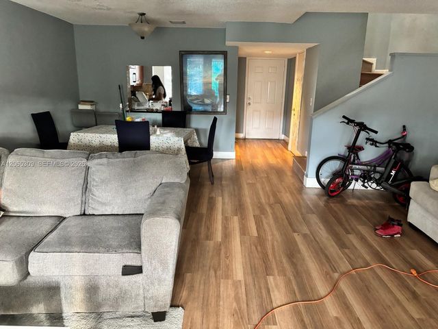 4121 NW 9th Avenue 5, Deerfield Beach, FL 33064