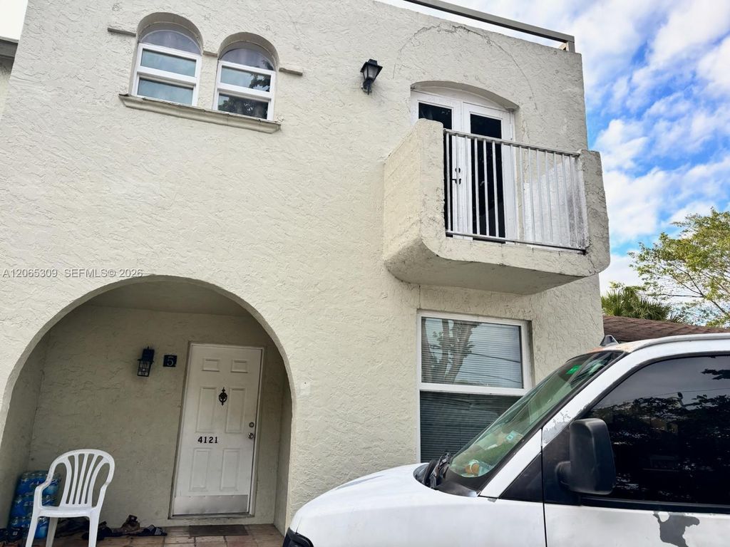 4121 NW 9th Avenue 5, Deerfield Beach, FL 33064