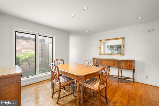 109 DOWNS DR, Wilmington, DE 19807