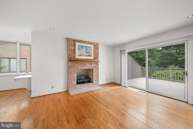 109 DOWNS DR, Wilmington, DE 19807