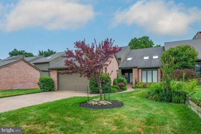 109 DOWNS DR, Wilmington, DE 19807