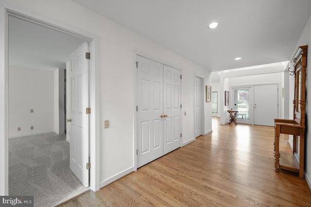 109 DOWNS DR, Wilmington, DE 19807