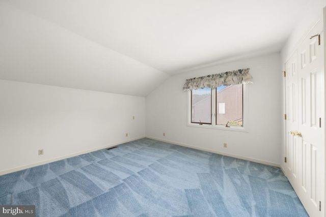 109 DOWNS DR, Wilmington, DE 19807