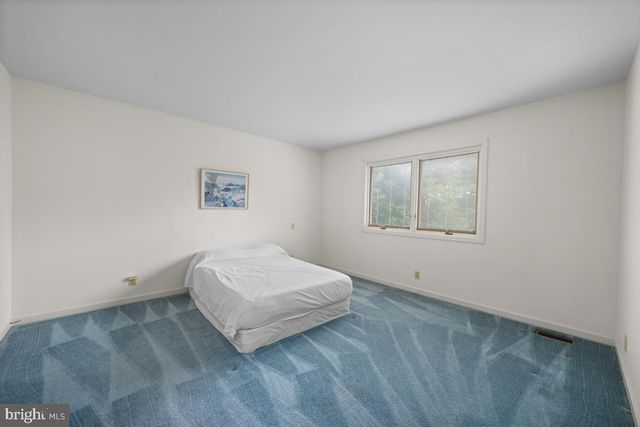 109 DOWNS DR, Wilmington, DE 19807