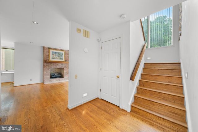 109 DOWNS DR, Wilmington, DE 19807