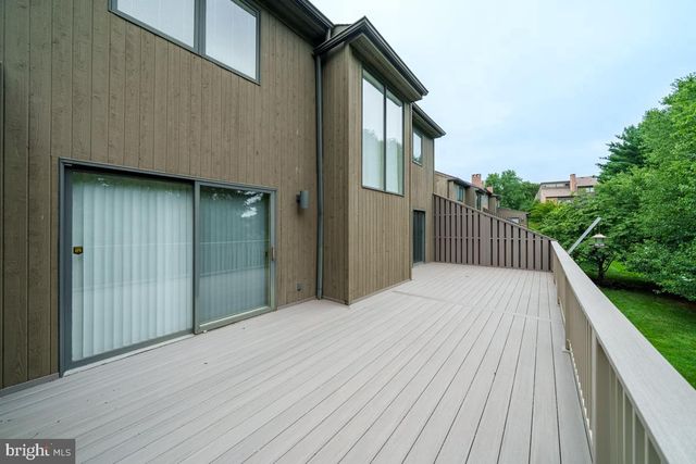 109 DOWNS DR, Wilmington, DE 19807