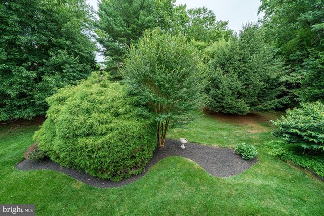 109 DOWNS DR, Wilmington, DE 19807