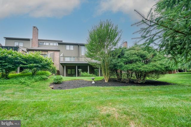 109 DOWNS DR, Wilmington, DE 19807