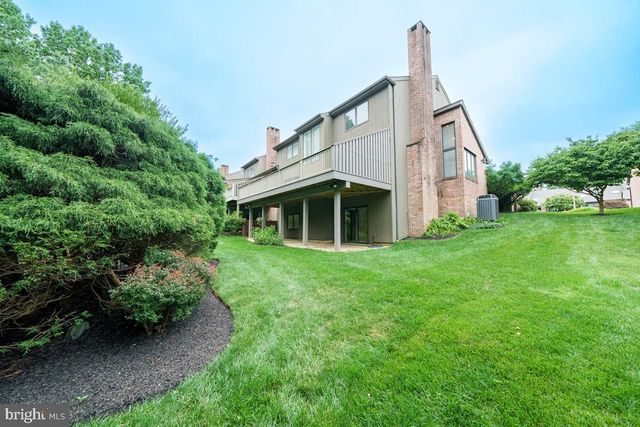 109 DOWNS DR, Wilmington, DE 19807