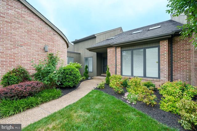 109 DOWNS DR, Wilmington, DE 19807