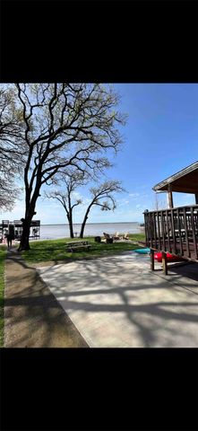 325 Bay Court, Gun Barrel City, TX 75156
