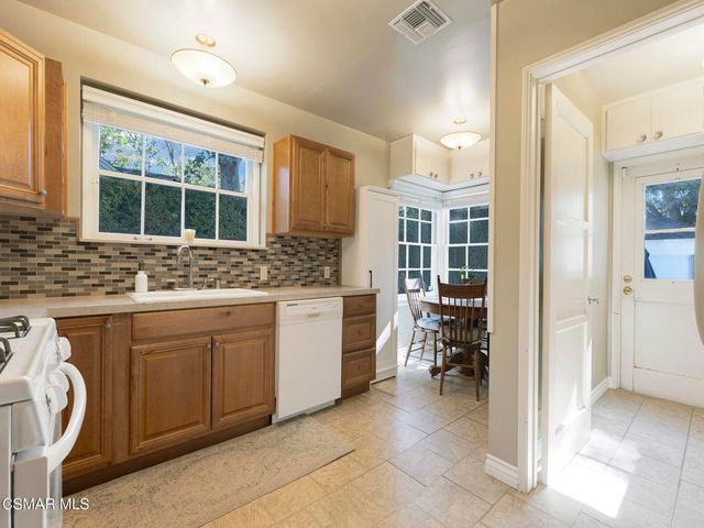 5326 Norwich Avenue, Sherman Oaks, CA 91411