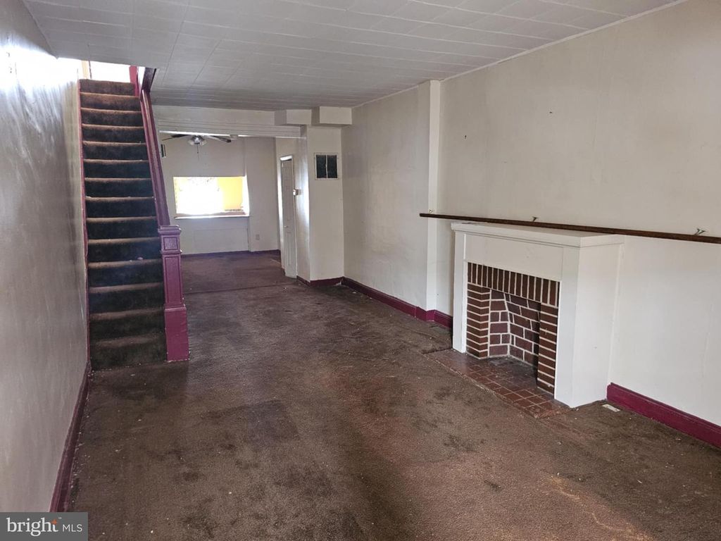 637 N ROBINSON ST, Baltimore, MD 21205