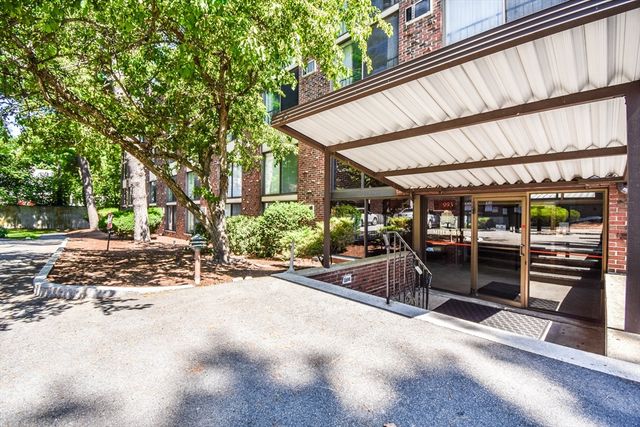 993 Massachusetts Ave 212, Arlington, MA 02476