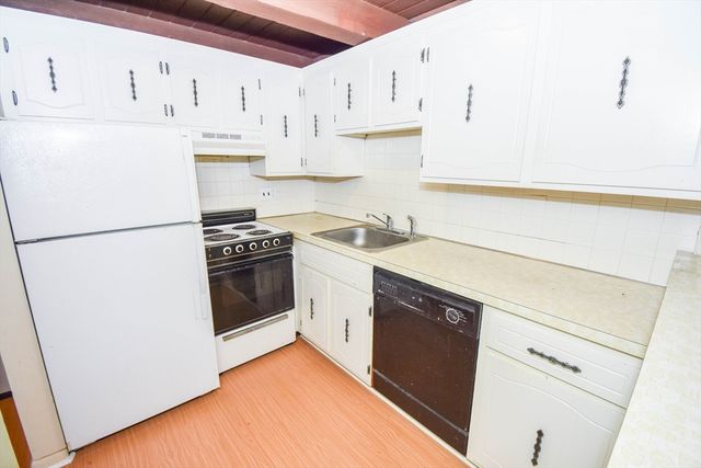 993 Massachusetts Ave 212, Arlington, MA 02476