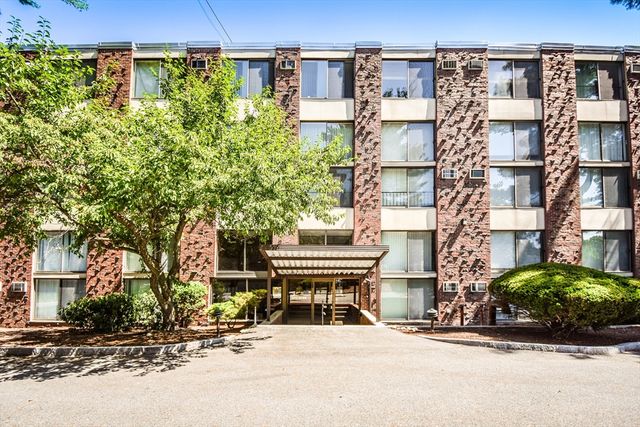 993 Massachusetts Ave 212, Arlington, MA 02476