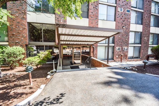 993 Massachusetts Ave 212, Arlington, MA 02476