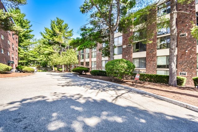 993 Massachusetts Ave 212, Arlington, MA 02476