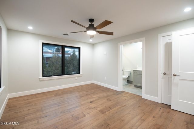 1 Kurosaka Lane E, Lake George, NY 12845