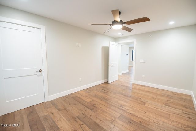 1 Kurosaka Lane E, Lake George, NY 12845