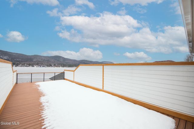 1 Kurosaka Lane E, Lake George, NY 12845