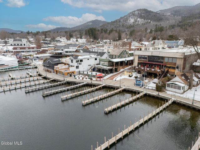 1 Kurosaka Lane E, Lake George, NY 12845