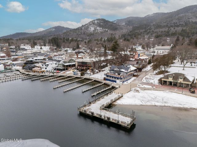 1 Kurosaka Lane E, Lake George, NY 12845