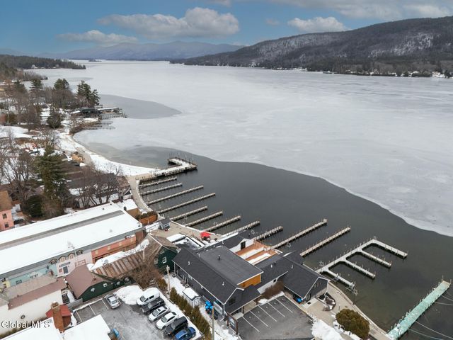 1 Kurosaka Lane E, Lake George, NY 12845