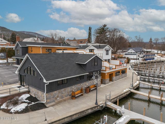 1 Kurosaka Lane E, Lake George, NY 12845