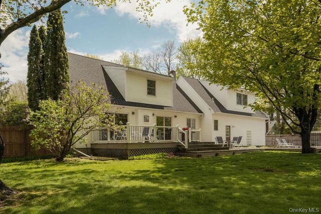 4 Echo Valley Road, Red Hook, NY 12571