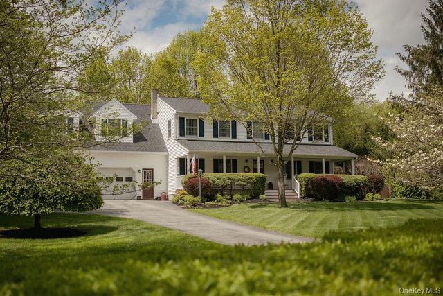 4 Echo Valley Road, Red Hook, NY 12571