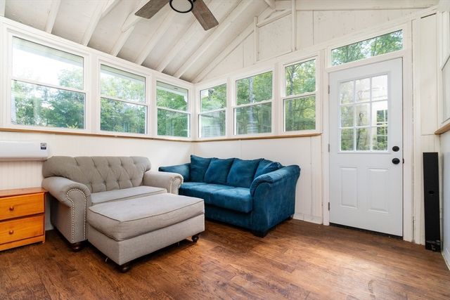 154 Auburn St, Whitman, MA 02382