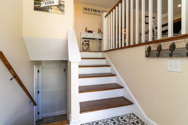 154 Auburn St, Whitman, MA 02382