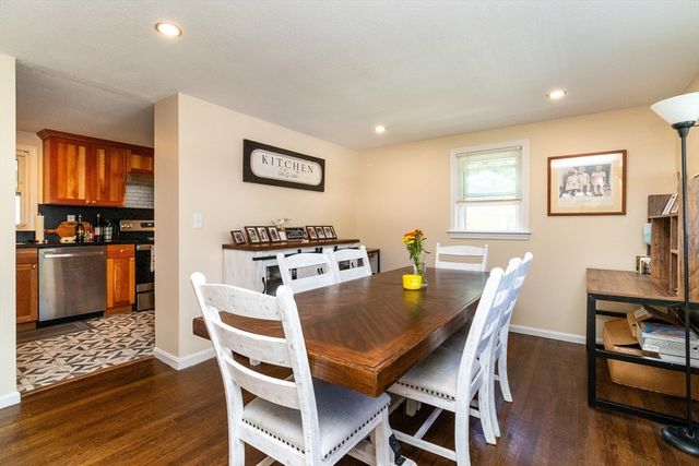 154 Auburn St, Whitman, MA 02382