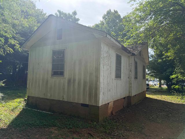 352 Whitney Road, Spartanburg, SC 29303