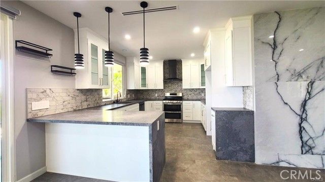 11825 West Trail, Sylmar (los Angeles), CA 91342