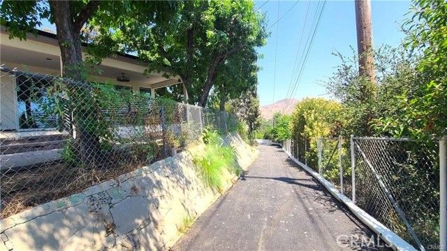11825 West Trail, Sylmar (los Angeles), CA 91342
