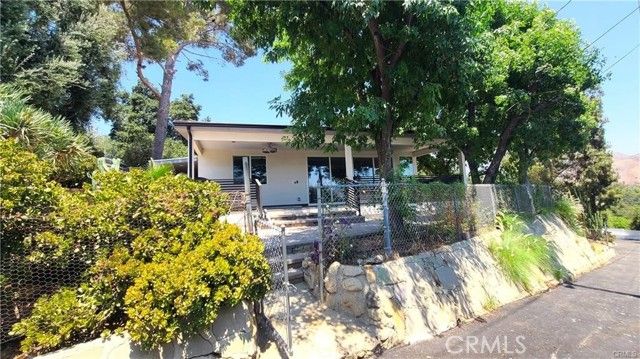 11825 West Trail, Sylmar (los Angeles), CA 91342